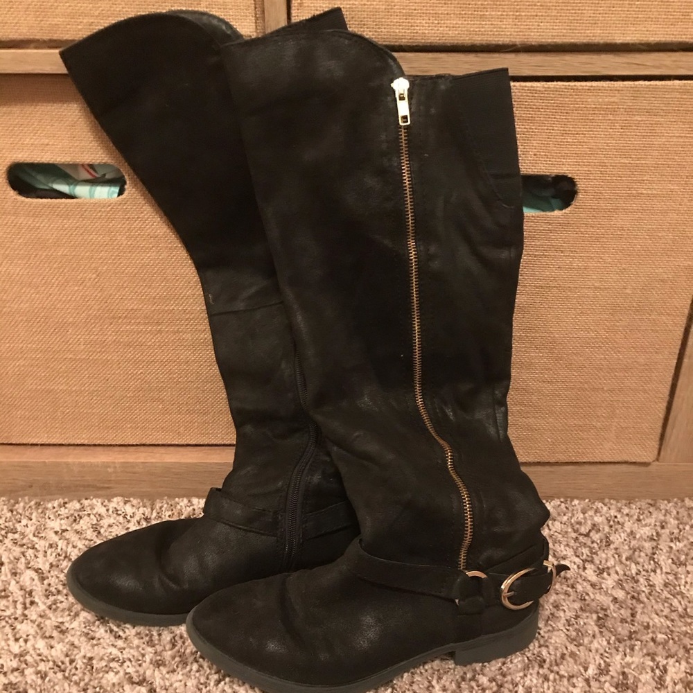 Black Boots with Gold Detailing